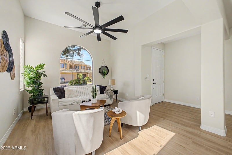1391 E Bluebird Dr, Gilbert, AZ 85297