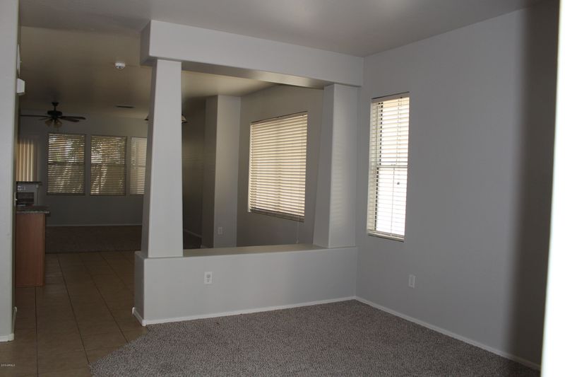 1391 S Hawk Ln, Gilbert, AZ 85296