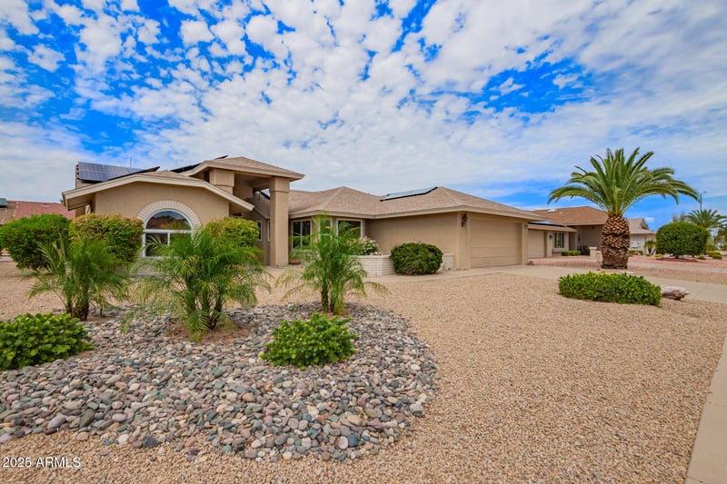 13910 Oak Glen Dr, Sun City West, AZ 85375