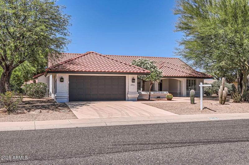 13916 Whitewood Dr, Sun City West, AZ 85375