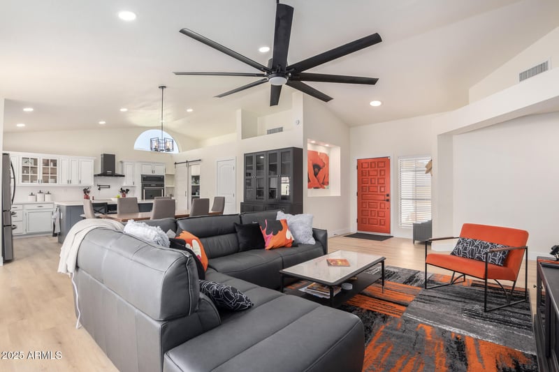 13918 78th Ave, Peoria, AZ 85381