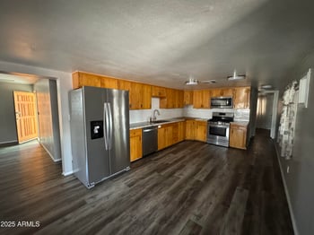 1392 20th Ave, Apache Junction, AZ 85119