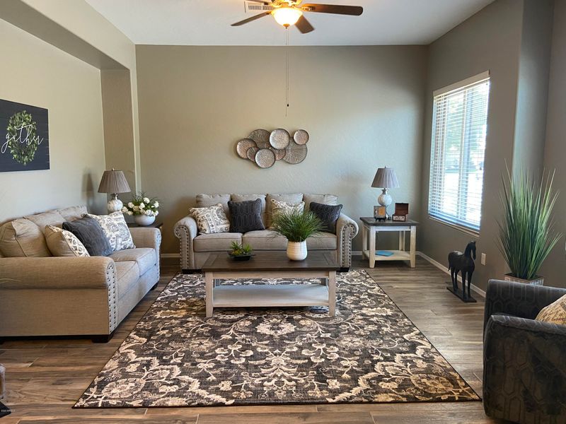 1395 S Sandstone St, Gilbert, AZ 85296