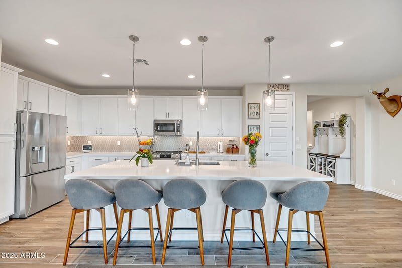 13965 Mariposa Grande --, Surprise, AZ 85387