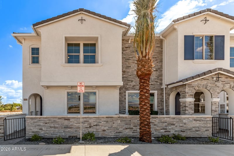 13975 Luke Pw #106, Surprise, AZ 85374