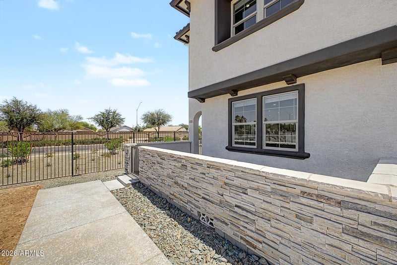 13975 W Luke 171 Pw, Surprise, AZ 85374