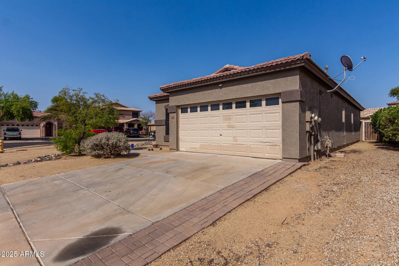 13977 132nd Ct, Surprise, AZ 85379