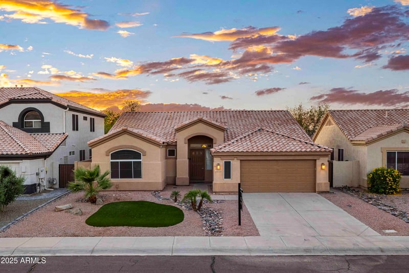 1398 Windhaven Ave, Gilbert, AZ 85233