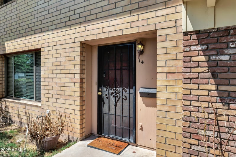 14 Hermosa Dr, Tempe, AZ 85282