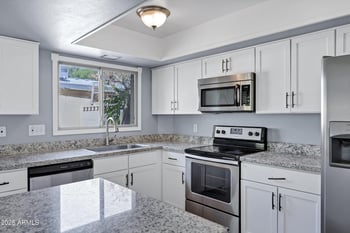 14 Hermosa Dr, Tempe, AZ 85282