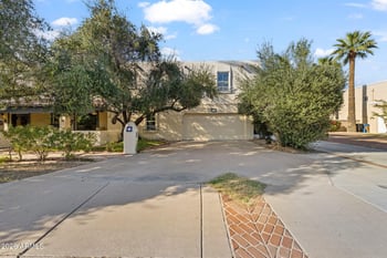 14 Orangewood Ave, Phoenix, AZ 85020