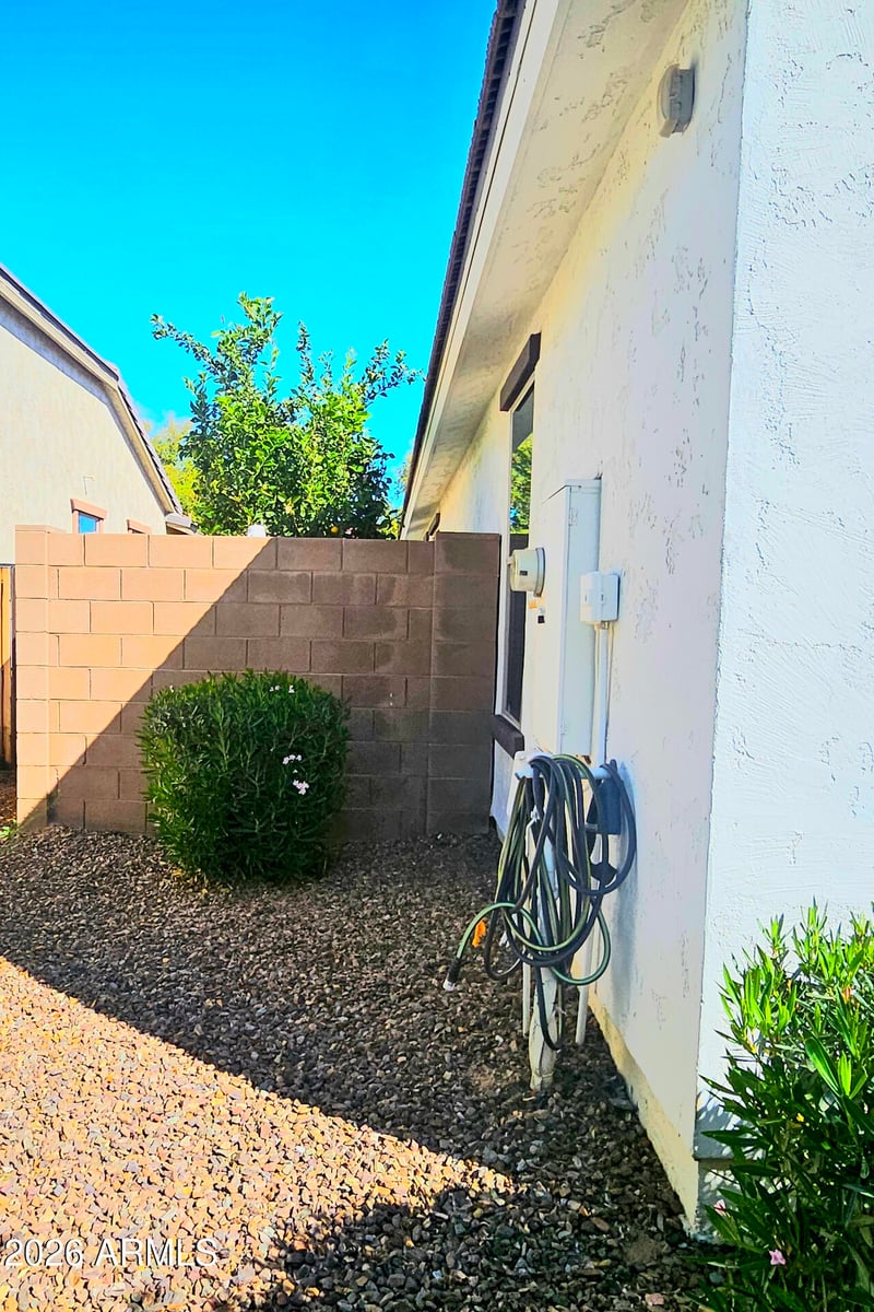 140 Bernie Ln, Gilbert, AZ 85295