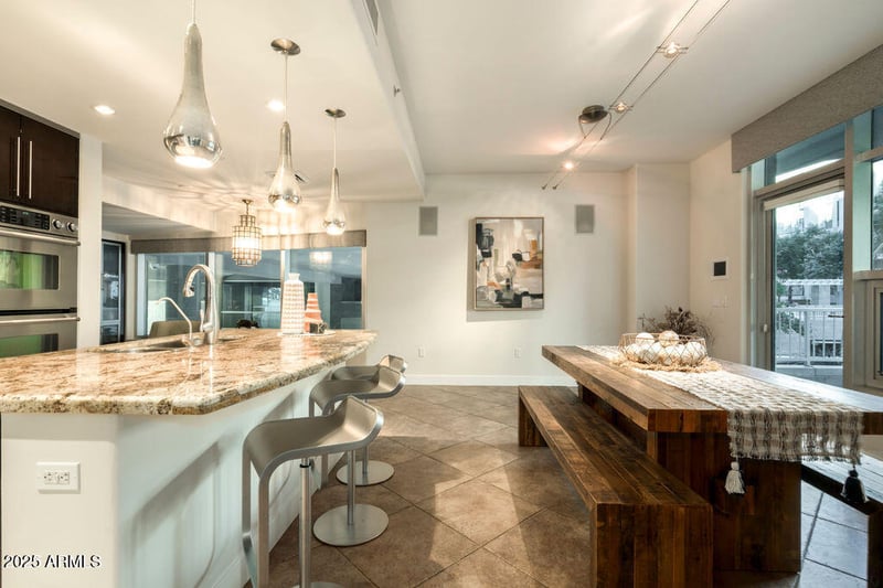 140 Rio Salado Pw #111, Tempe, AZ 85281