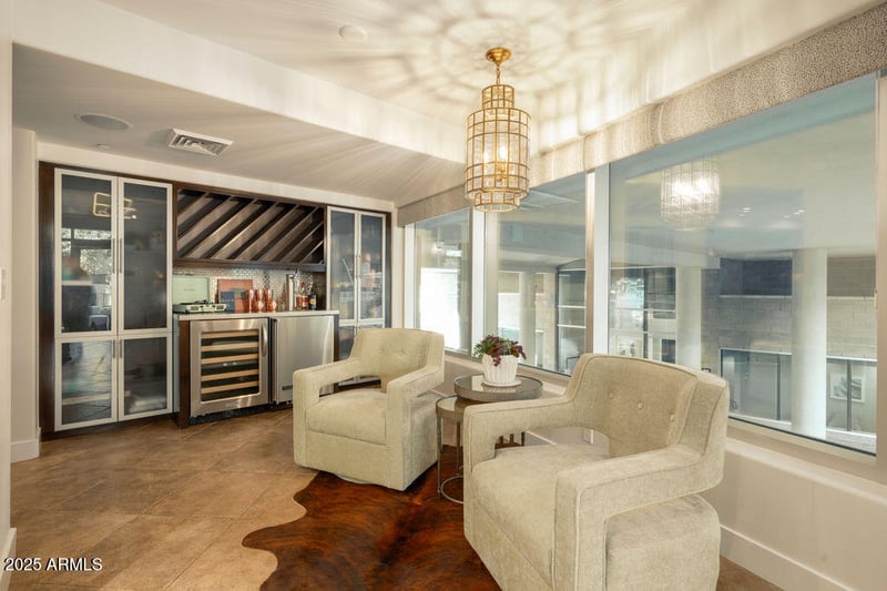 140 Rio Salado Pw #111, Tempe, AZ 85281