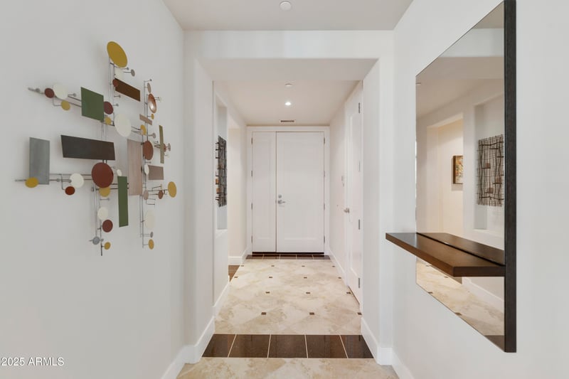 140 Rio Salado Pw #302, Tempe, AZ 85281
