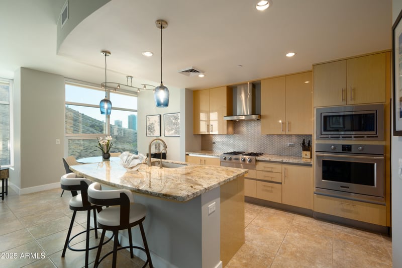 140 Rio Salado Pw #412, Tempe, AZ 85281