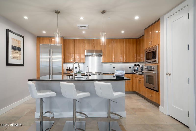 140 Rio Salado Pw #504, Tempe, AZ 85281