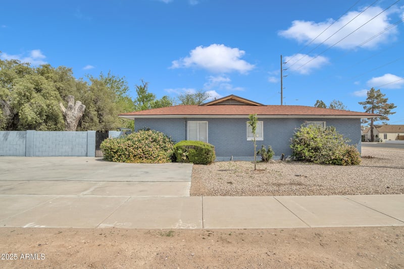140 University Dr, Mesa, AZ 85201