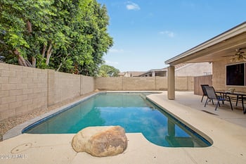 140 Baylor Ln, Gilbert, AZ 85233