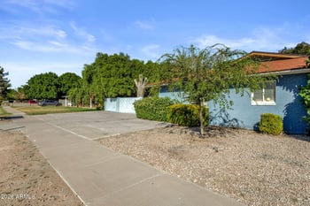 140 W University Dr, Mesa, AZ 85201