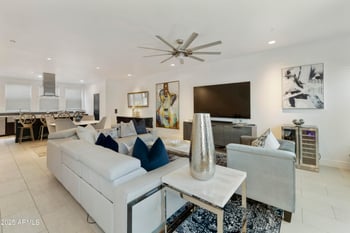 1400 Bethany Home Rd #11, Phoenix, AZ 85014