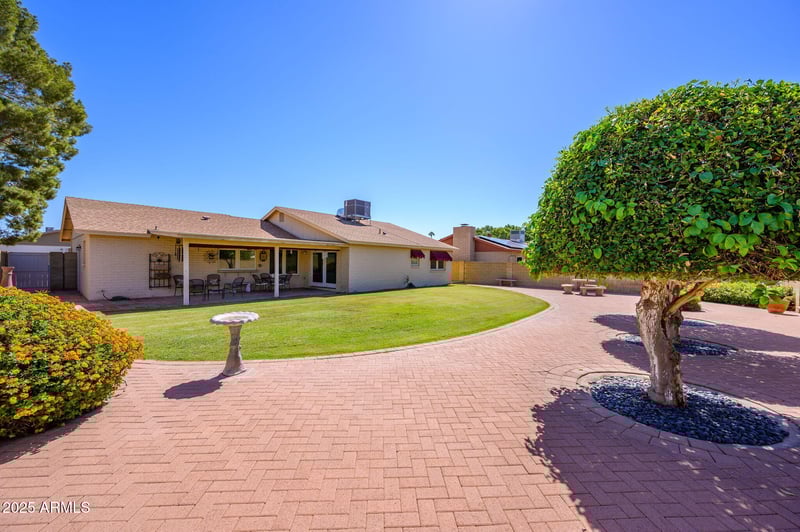 14002 39th Ln, Phoenix, AZ 85053