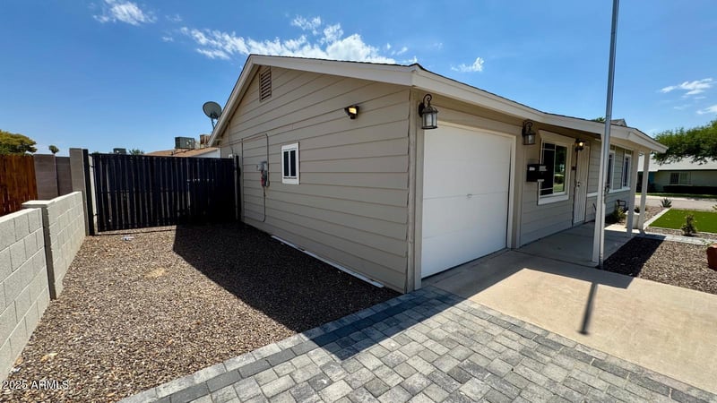 14005 38th Pl, Phoenix, AZ 85032