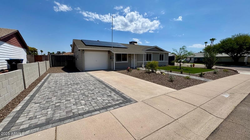 14005 38th Pl, Phoenix, AZ 85032