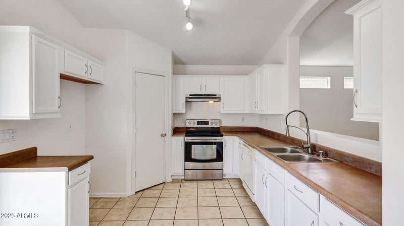 1401 107th Dr, Avondale, AZ 85323