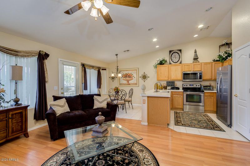 1401 E Bellerive Dr, Chandler, AZ 85249