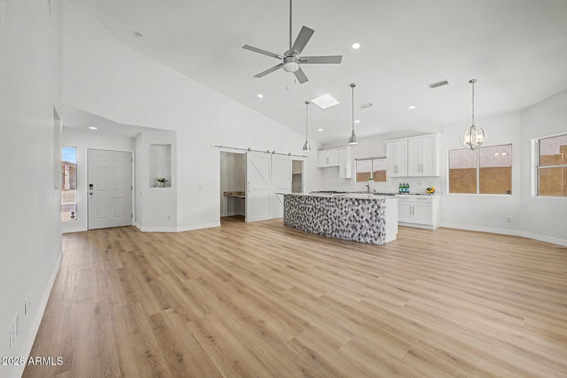 1401 E Malapai Dr, Phoenix, AZ 85020