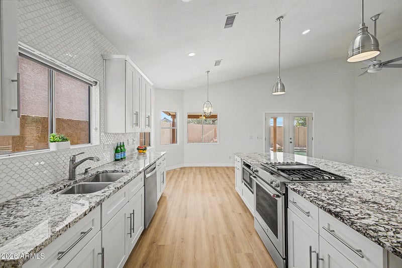 1401 E Malapai Dr, Phoenix, AZ 85020