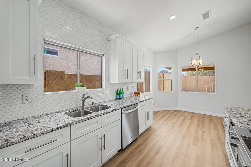 1401 E Malapai Dr, Phoenix, AZ 85020