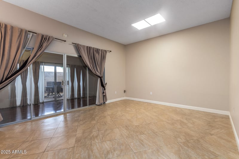 14011 Palm Ridge Dr, Sun City, AZ 85351