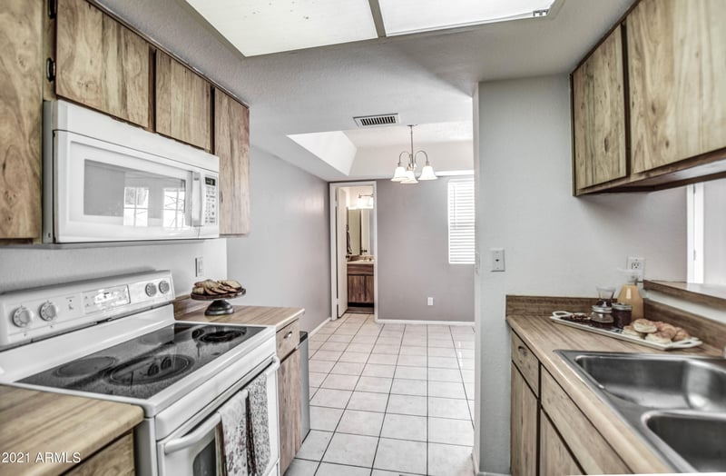 14012 N 53rd Dr, Glendale, AZ 85306