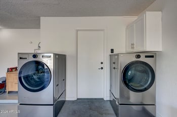 14018 44th Dr, Glendale, AZ 85306