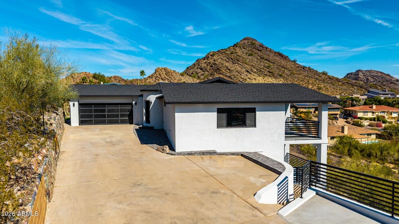 1402 Las Palmaritas Dr, Phoenix, AZ 85020