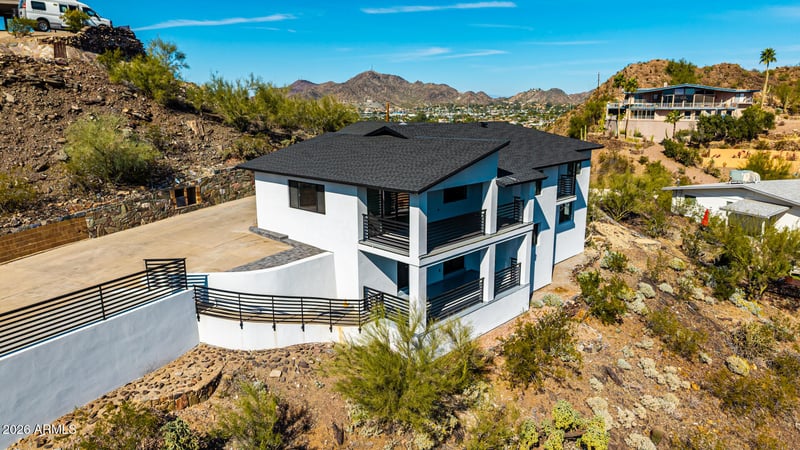 1402 E Las Palmaritas Dr, Phoenix, AZ 85020