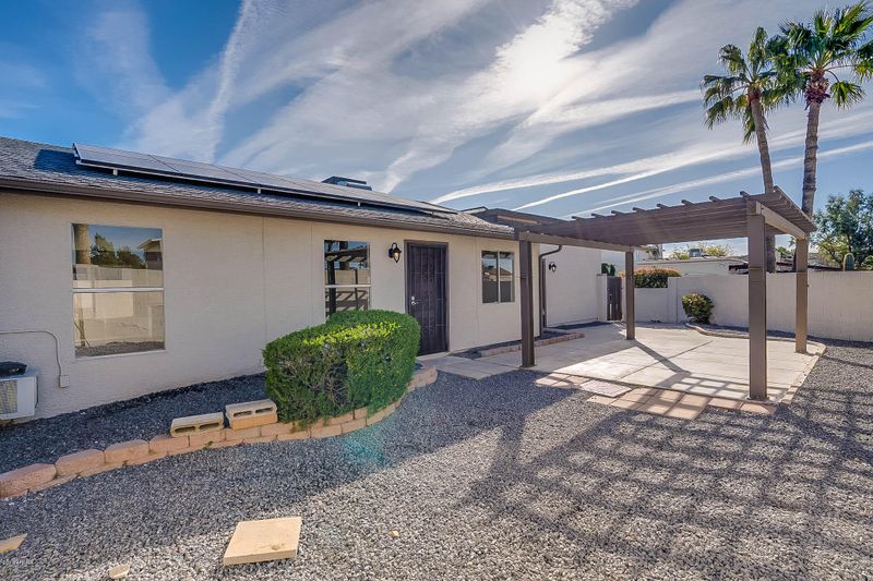 1402 E Topeka Dr, Phoenix, AZ 85024