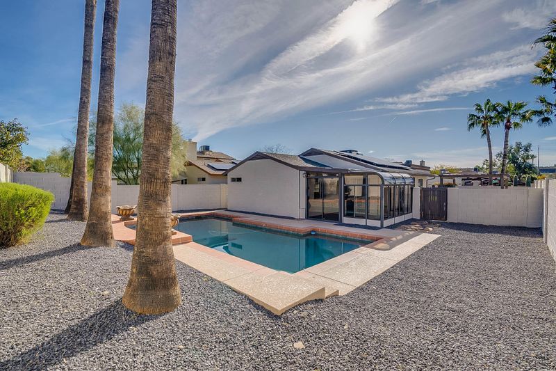 1402 E Topeka Dr, Phoenix, AZ 85024
