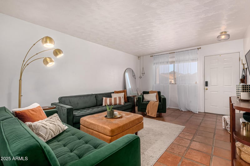 1402 Malapai Dr, Phoenix, AZ 85020