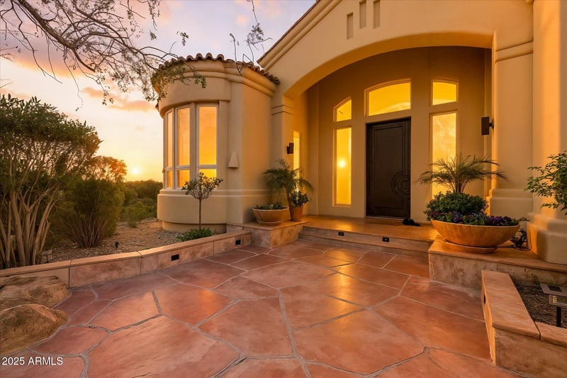 14020 Canyon Dr, Phoenix, AZ 85048