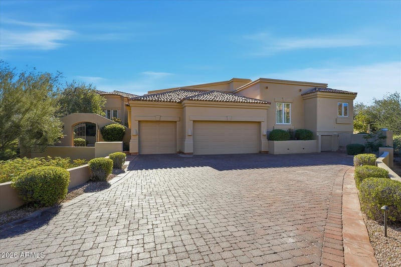 14020 S Canyon Dr, Phoenix, AZ 85048