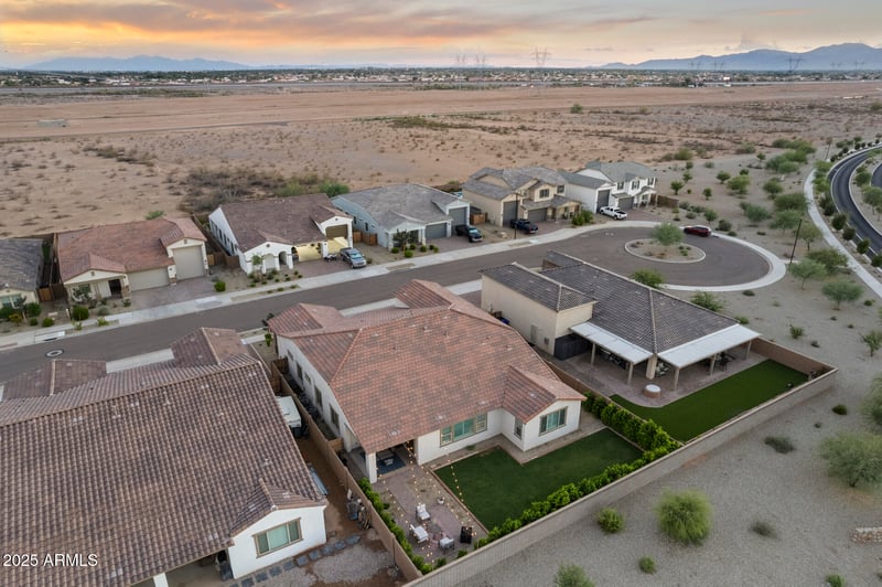 14022 Mariposa Grande --, Surprise, AZ 85387