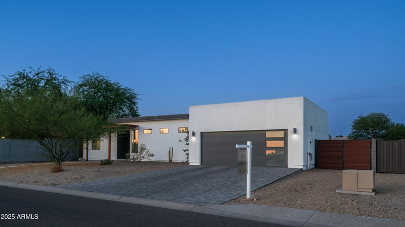 14025 11th Pl, Phoenix, AZ 85022