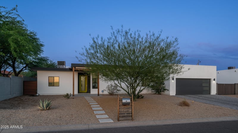 14025 11th Pl, Phoenix, AZ 85022