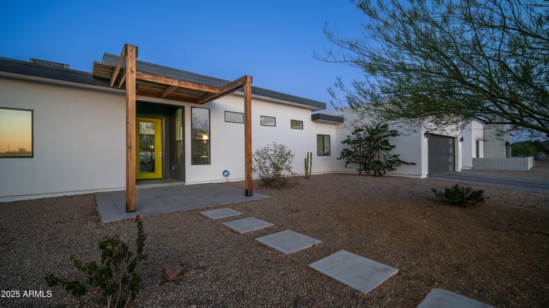 14025 11th Pl, Phoenix, AZ 85022