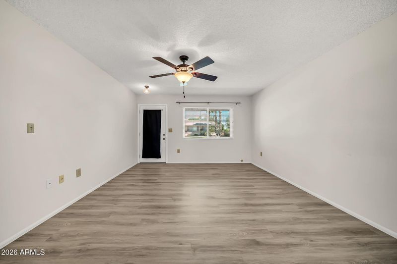 14026 N Thunderbird Blvd, Sun City, AZ 85351