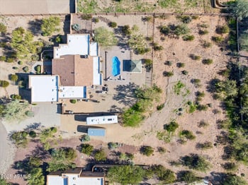 1403 Leisure Ct, Phoenix, AZ 85086