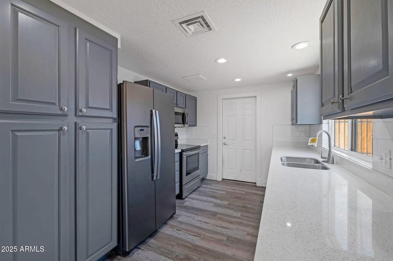 1403 Los Arboles Pl, Chandler, AZ 85224